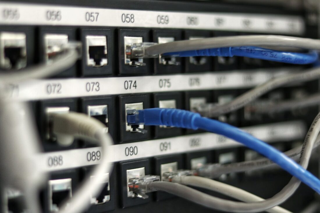 Patch panel mạng
